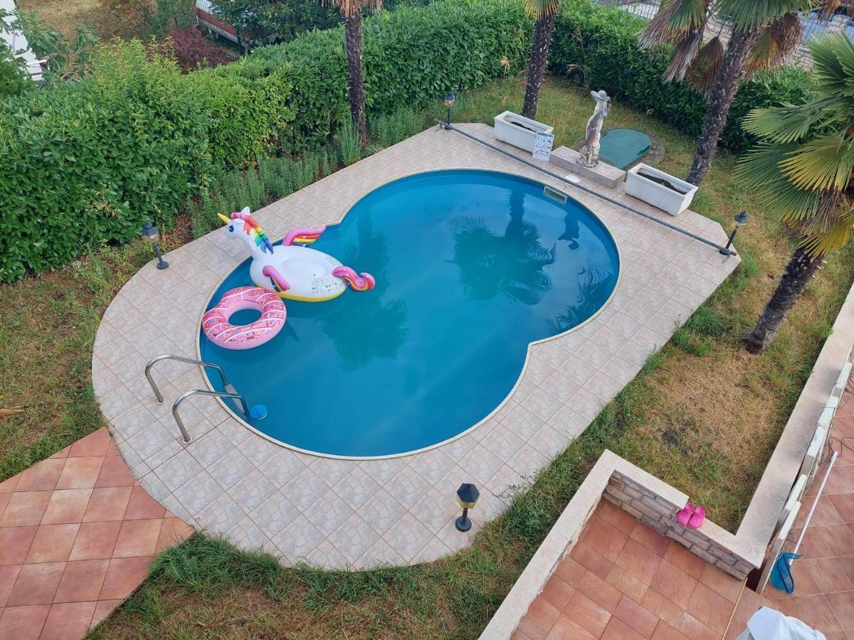 Dolce With Pool And Bbq Poreč