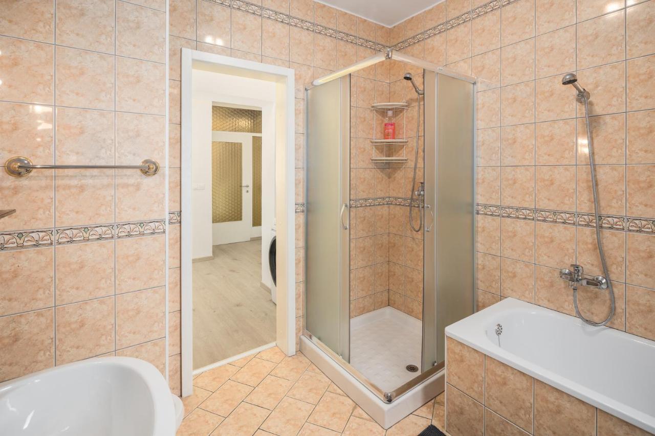 Appartement Dolce With Pool And Bbq Poreč
